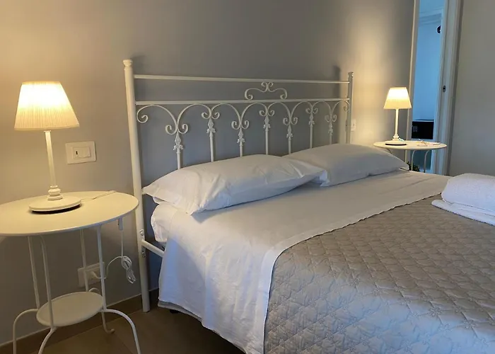 Borgo Incoronata Bed & Breakfast 4*