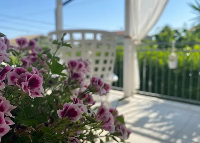 Nocleg ze śniadaniem Borgo Incoronata 4*